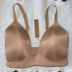Skims Lightly Lined Wireless Form‎ Bra Size 32DDDD In Nude NWT